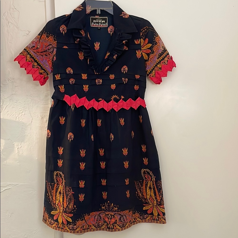 3 for $25! Niza Vintage Black and Pink Patterned Retro Dress, size‎ M
